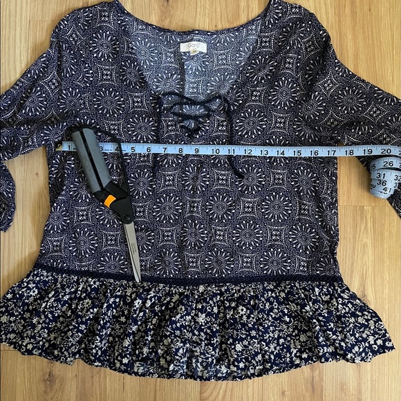 Ganji La Blue Rayon low babydoll Ruffle top - Picture 8 of 8